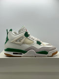 Air Jordan 4 Retro SB Pine Green (WORN/DMG BOX)
