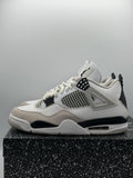 Air Jordan 4 Retro Military Black (WORN)